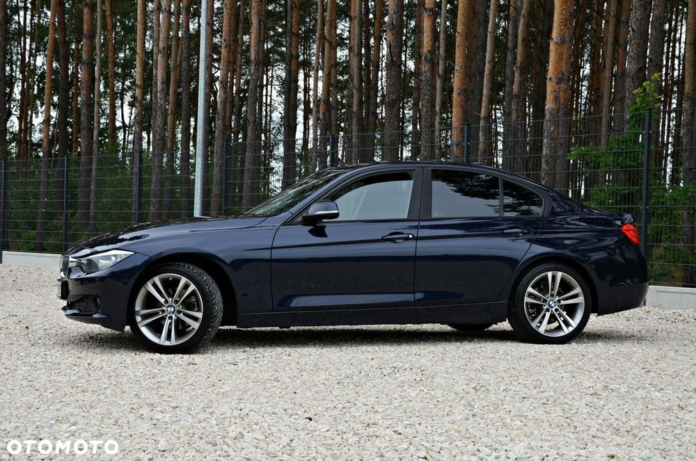 BMW Seria 3 318d Blue Performance Sport Line - 13