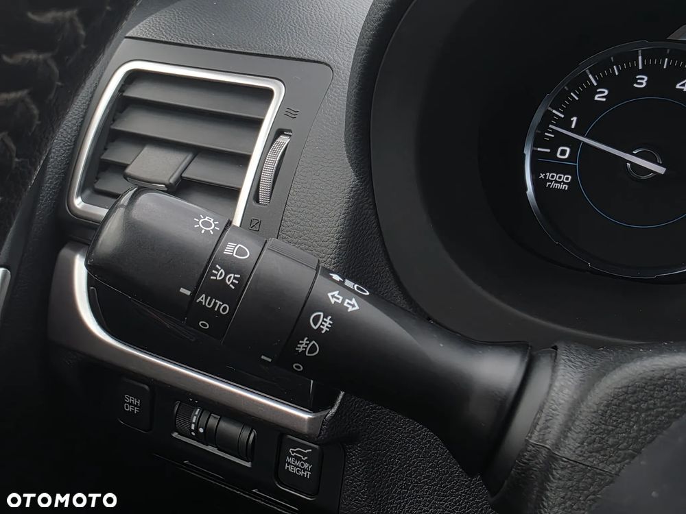Subaru Forester 2.0 XT Platinum Lineartronic - 31