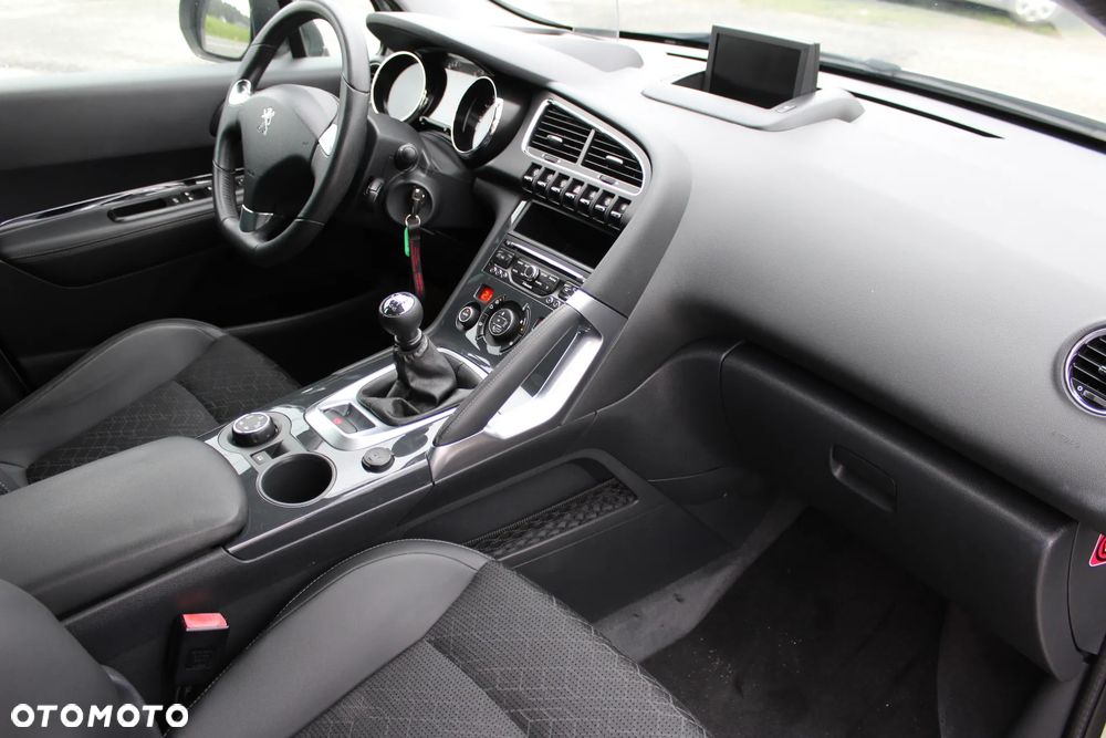 Peugeot 3008 2.0 BlueHDi Allure S&S - 12