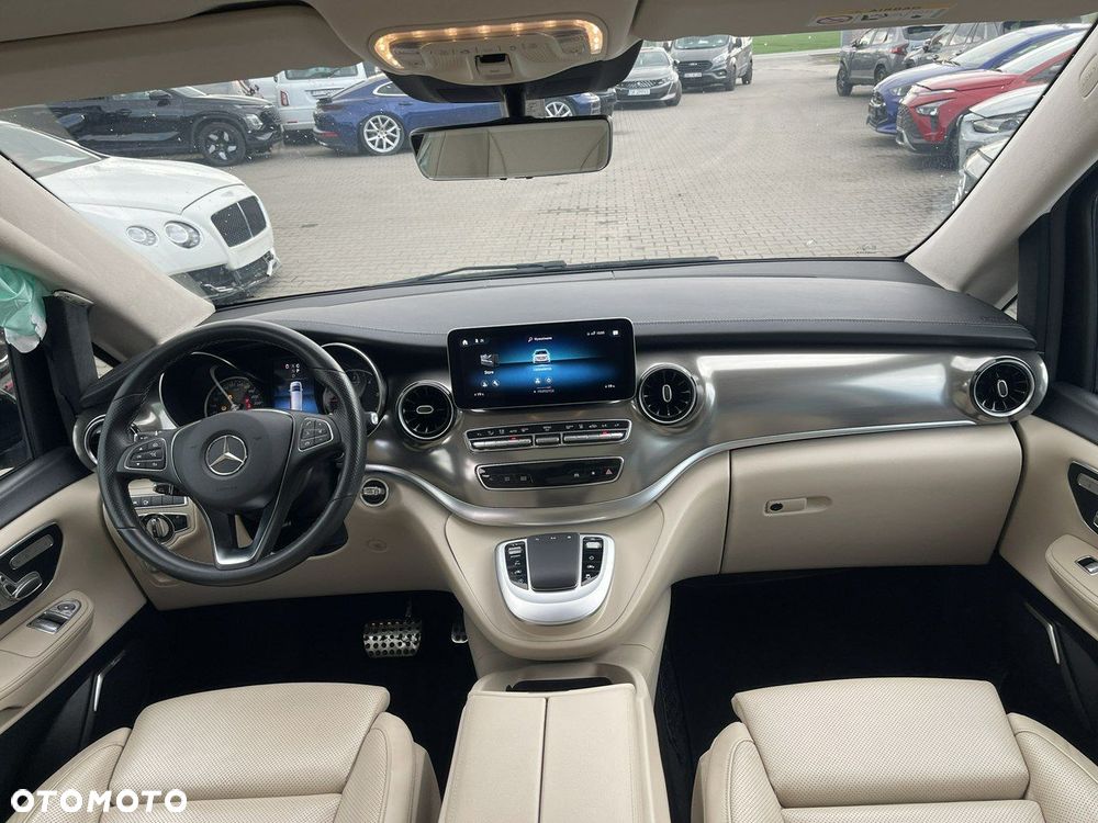 Mercedes-Benz Klasa V 300 d lang 4Matic 9G-TRONIC Exclusive Edition - 8