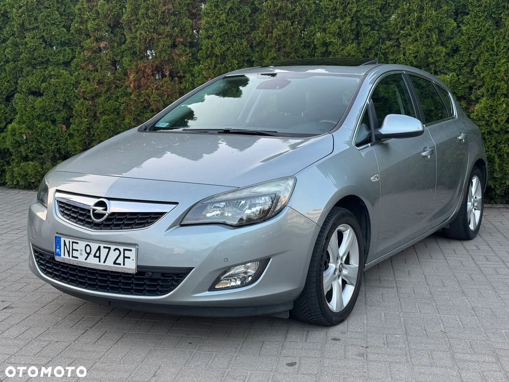Opel Astra 1.6 Design Edition - 8