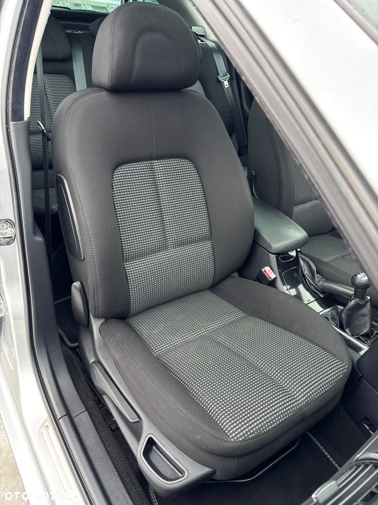 Peugeot 407 2.0 Premium - 29