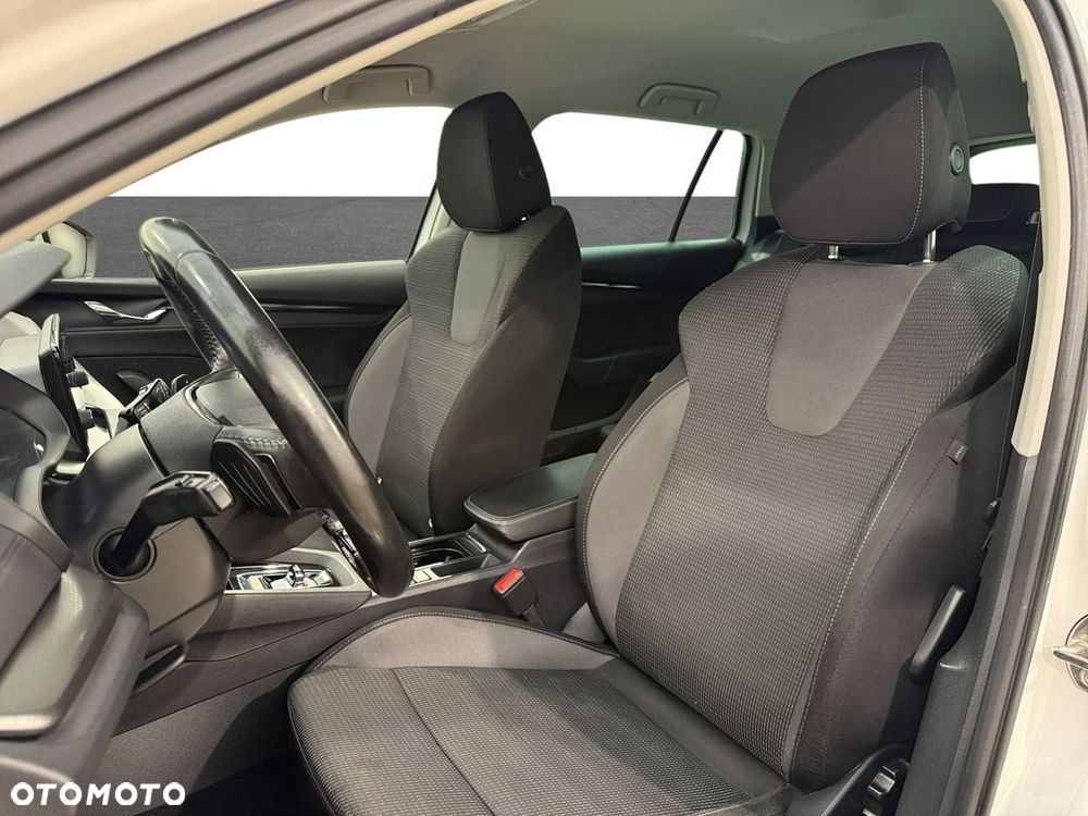 Skoda Octavia 2.0 TDI Ambition DSG - 17