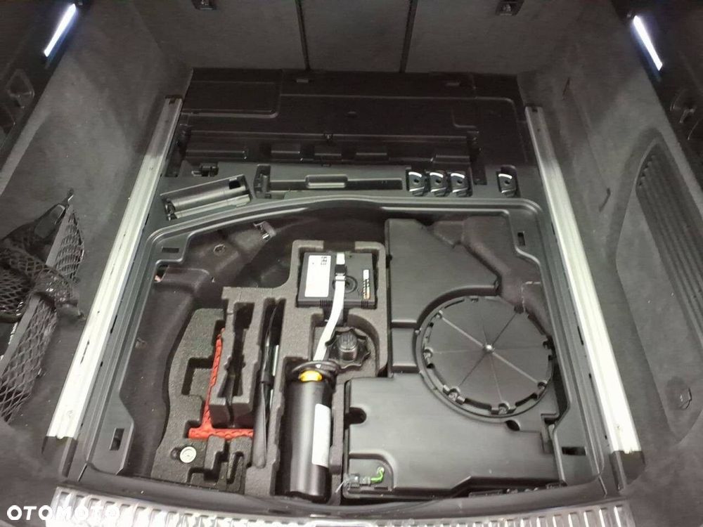 Audi RS6 Avant TFSI mHEV Quattro Tiptronic - 25