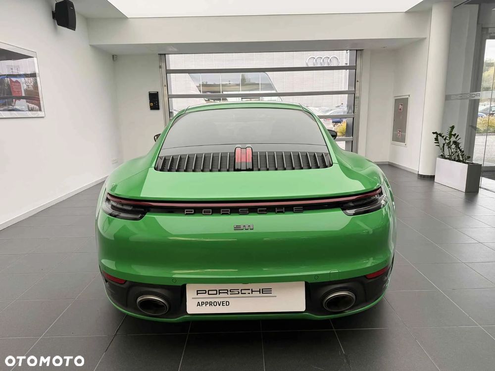 Porsche 911 Carrera T PDK - 11