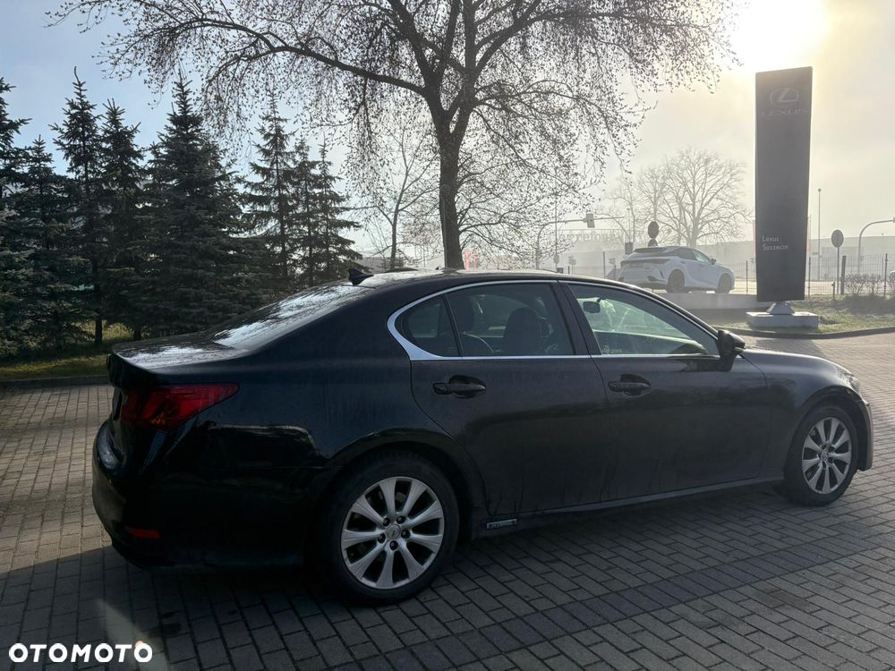 Lexus GS - 1