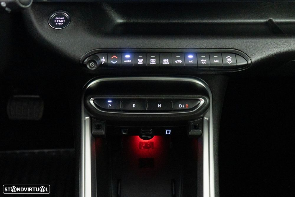 Jeep Avenger 54 kWh Summit - 28