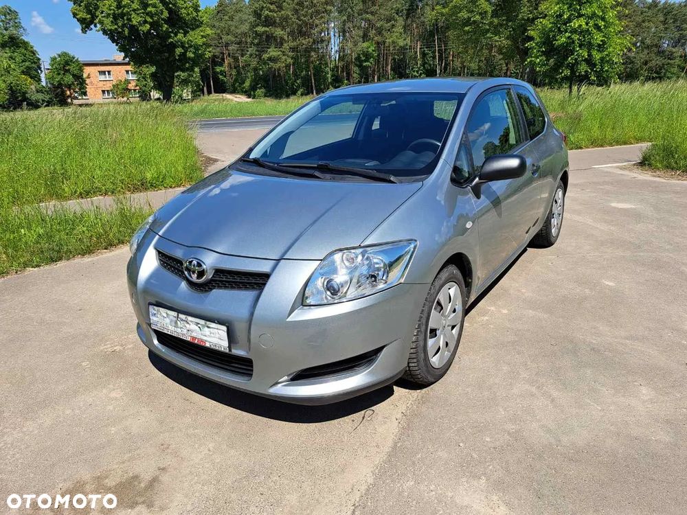 Toyota Auris - 2