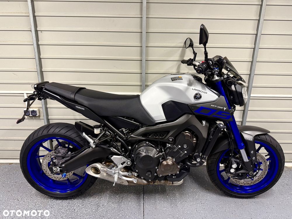 Yamaha MT - 2