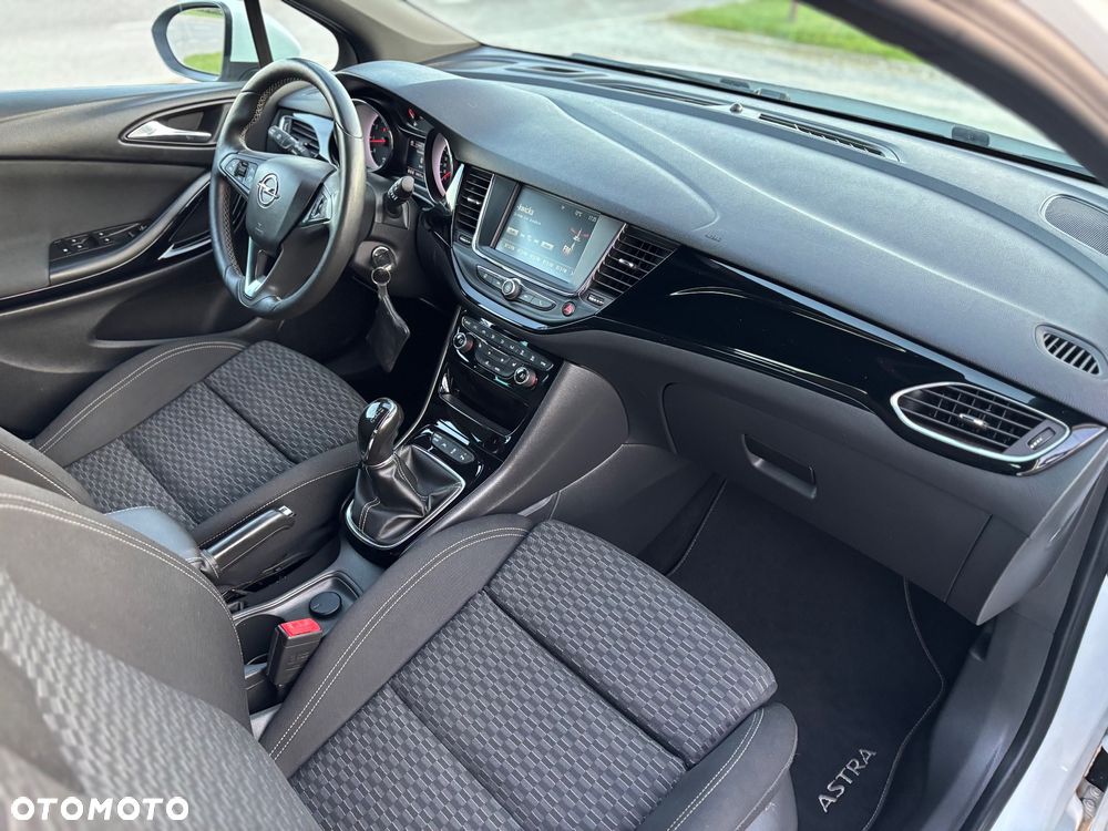 Opel Astra - 11
