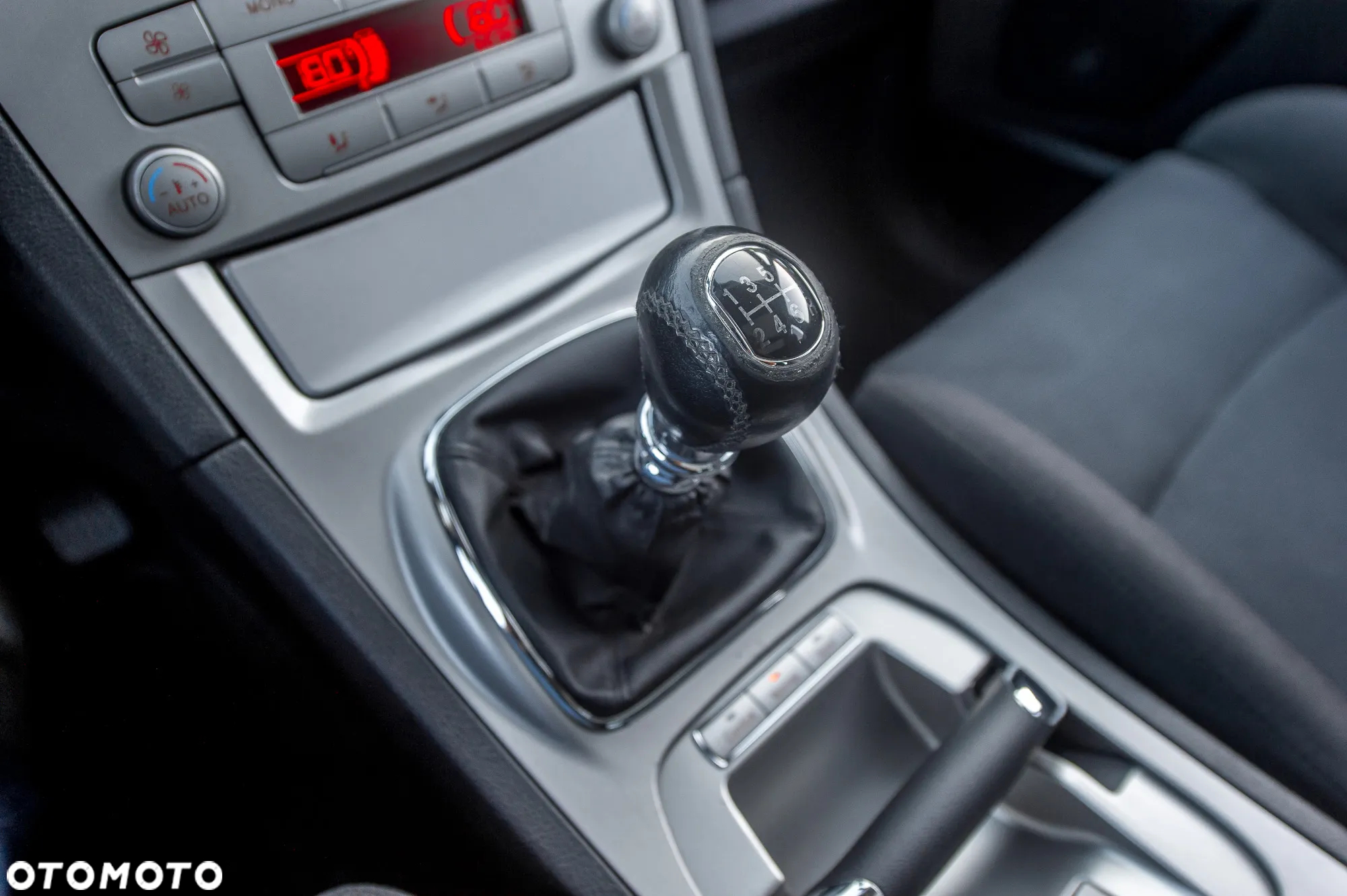 Ford S-Max 2.5 Titanium - 31