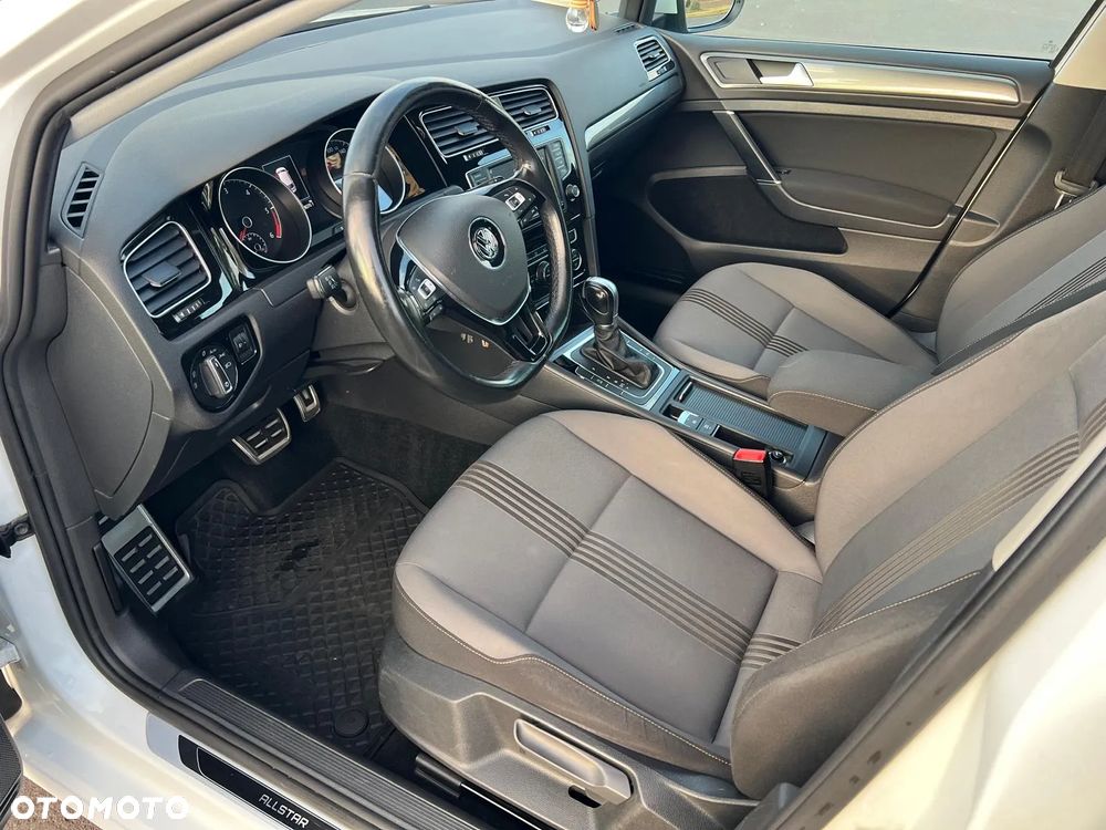 Volkswagen Golf VII 2.0 TDI BMT Highline DSG - 11