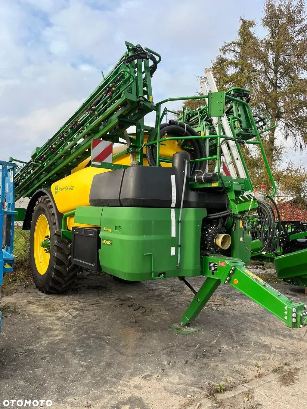 John Deere M962i - 1