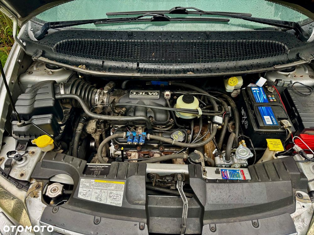 Chrysler Grand Voyager - 22