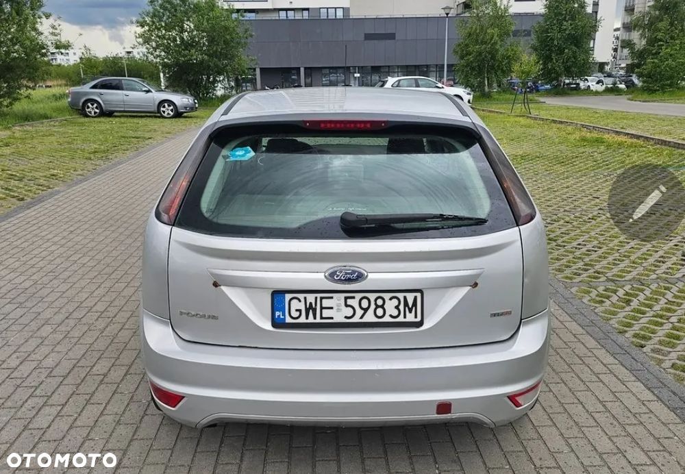 Ford Focus 1.8 TDCi Ghia - 5