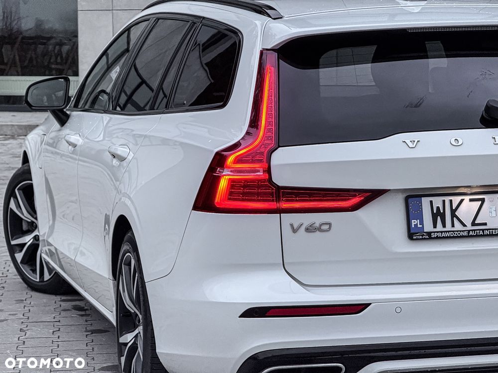 Volvo V60 T8 AWD Recharge Geartronic RDesign - 15