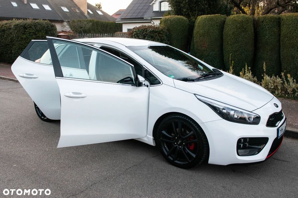 Kia Ceed 1.6 T-GDI GT - 7