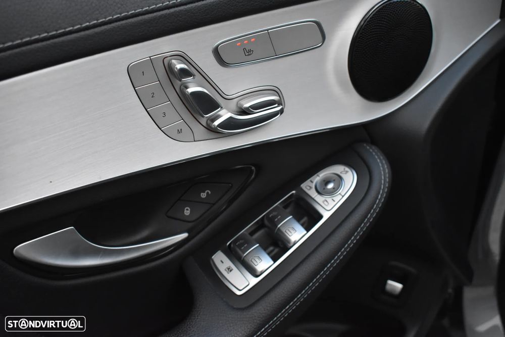 Mercedes-Benz GLC 300 de 4Matic 9G-TRONIC AMG Line - 25