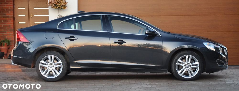 Volvo S60 D4 Geartronic - 13