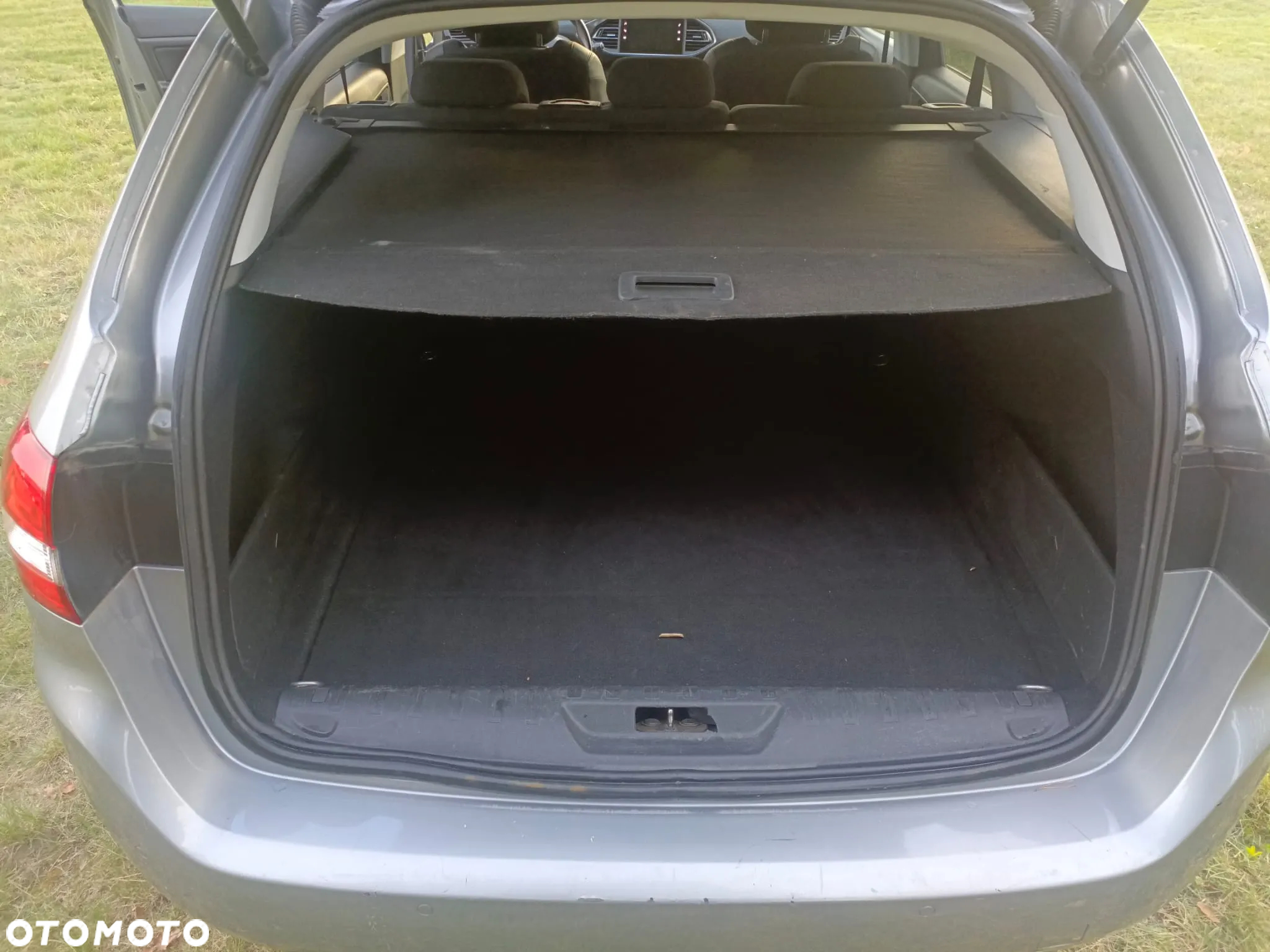 Peugeot 308 1.6 BlueHDi Allure S&S EAT6 - 7