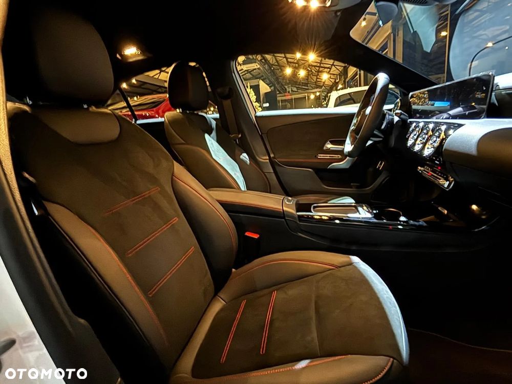 Mercedes-Benz Klasa A 200 AMG Line 7G-DCT - 8