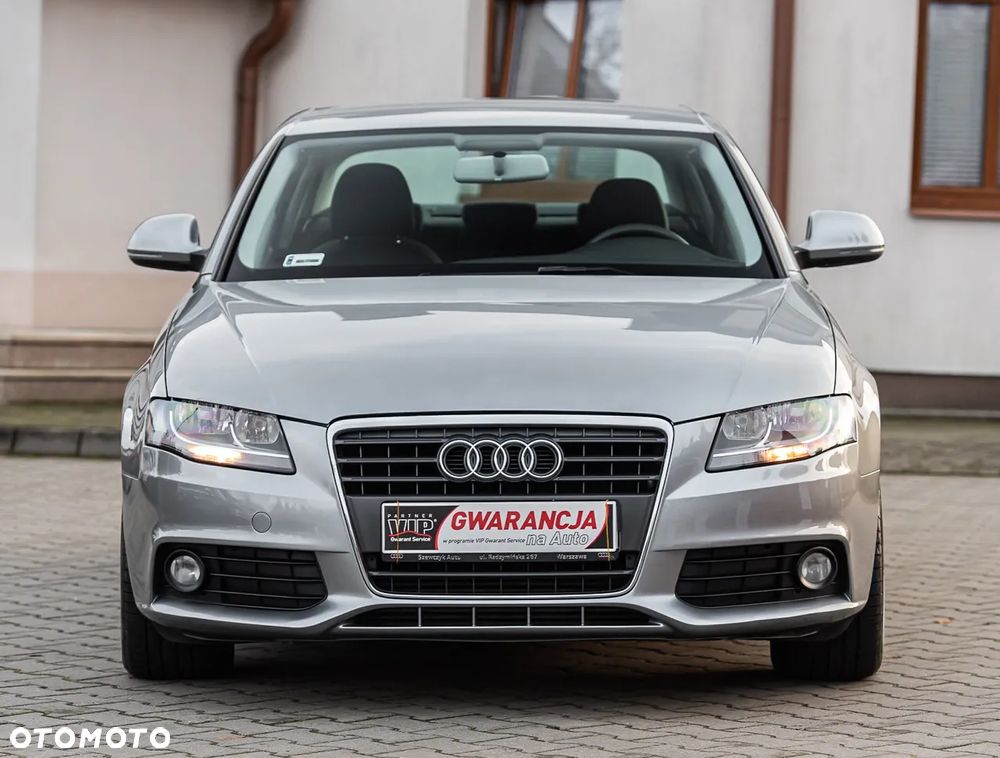 Audi A4 Limousine - 15