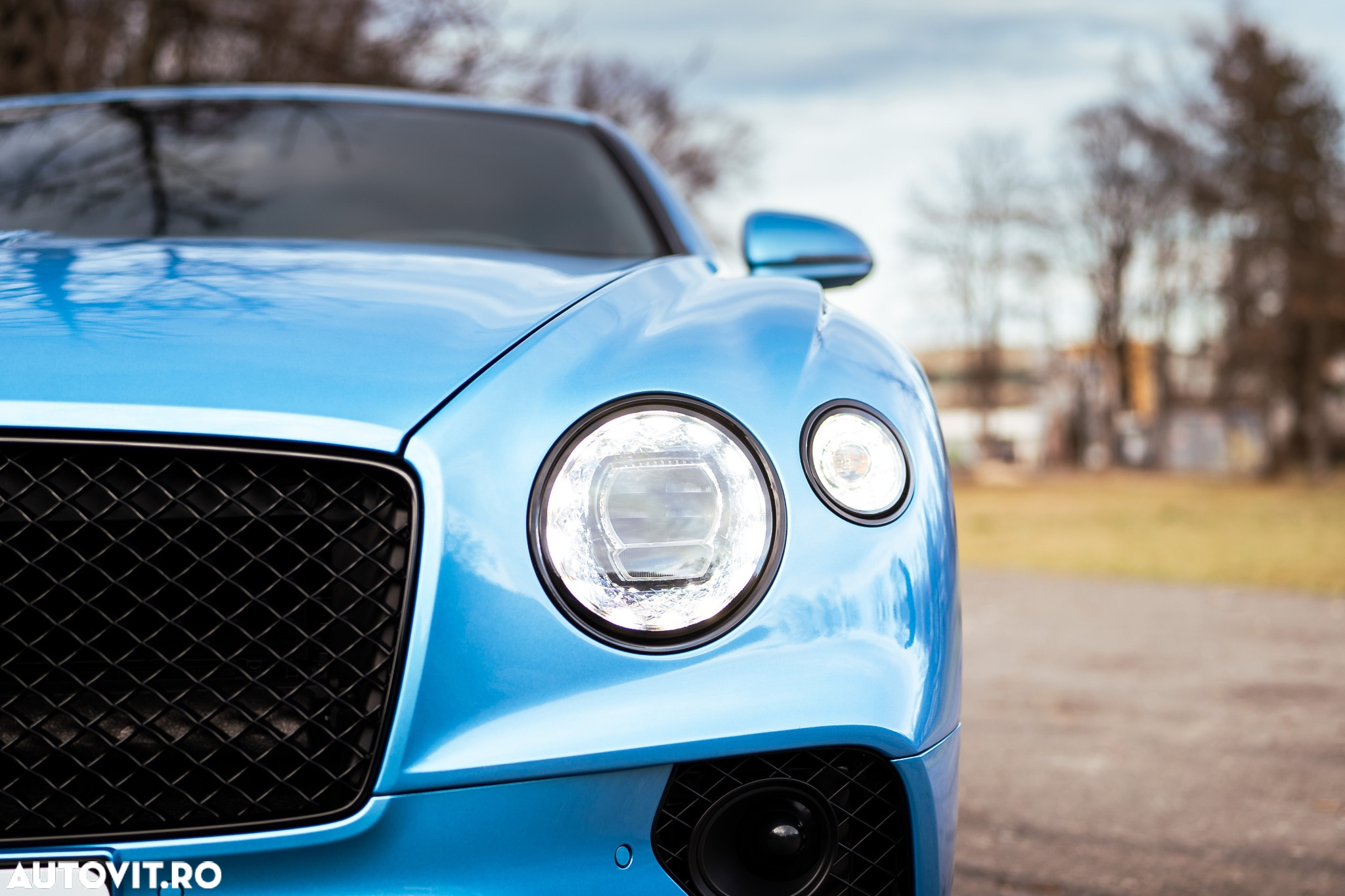 Bentley Continental New GT V8 Azure - 6