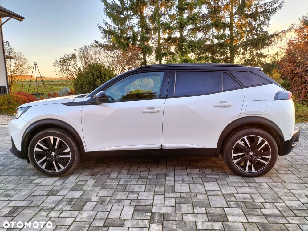 Peugeot 2008 136 GT - 10