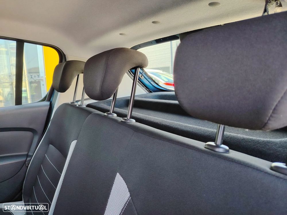 Dacia Sandero 0.9 TCe Stepway - 11