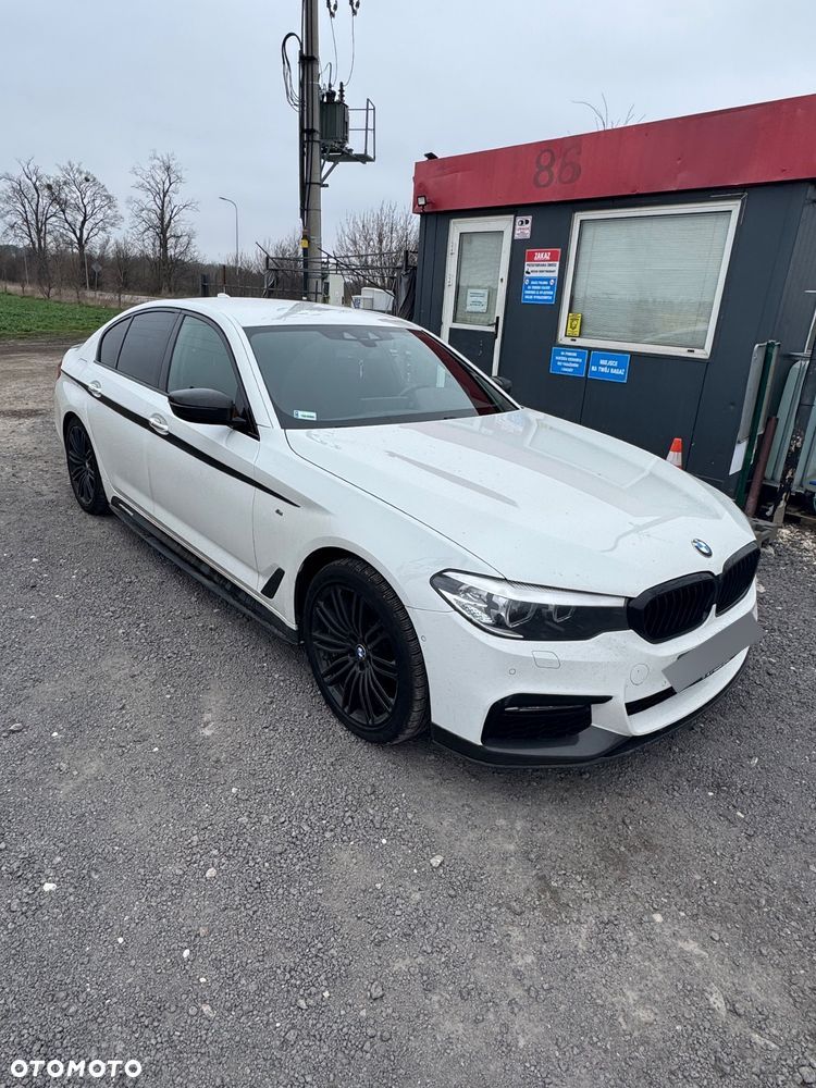 BMW Seria 5 530i xDrive M Sport sport - 12