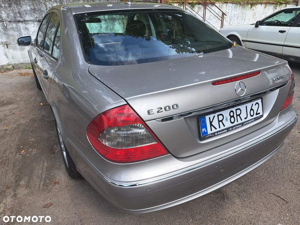Mercedes-Benz Klasa E - 9