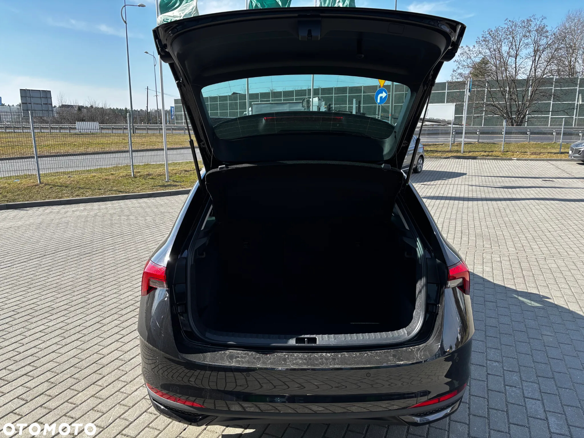 Skoda Scala 1.5 TSI Selection DSG - 10