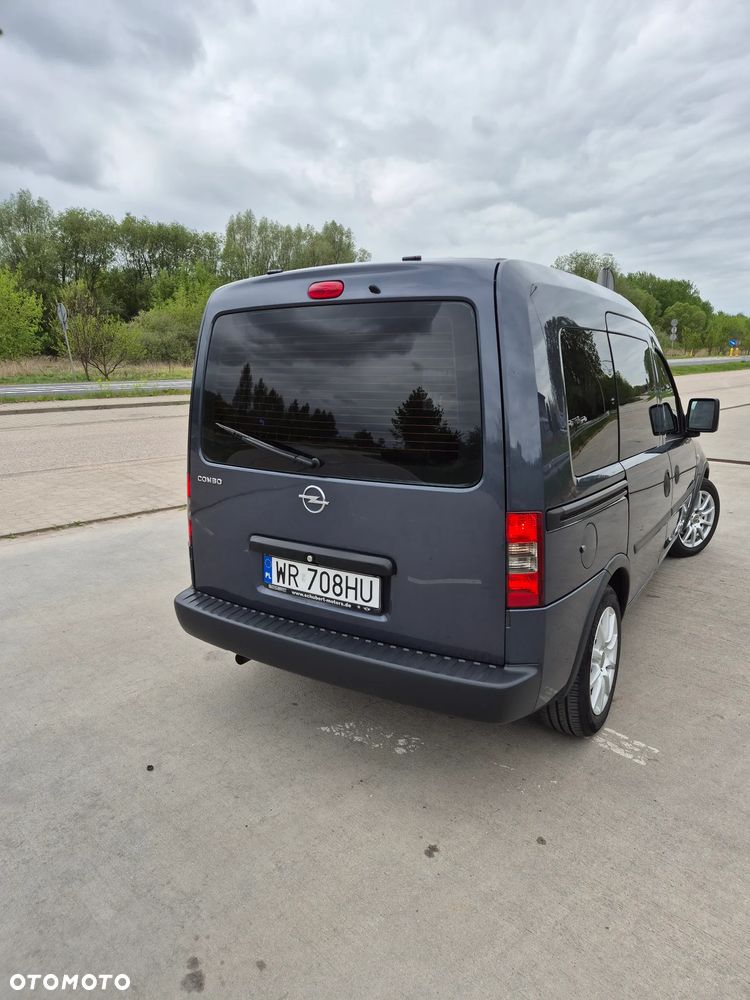Opel Combo Tour - 4
