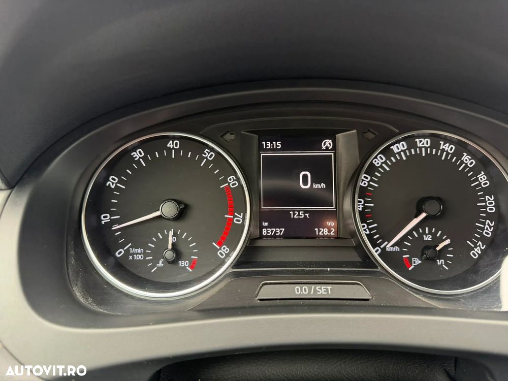 Skoda RAPID 1.2 TSI Style - 7