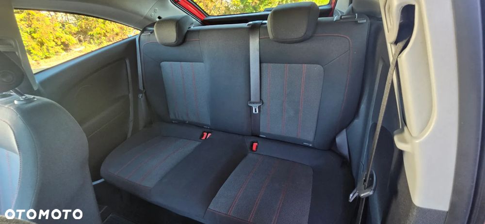 Opel Corsa 1.4 16V Color Race - 28