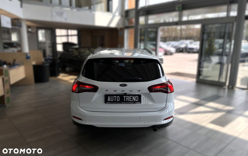 Ford Focus 1.5 EcoBlue Start-Stopp-System TITANIUM - 6