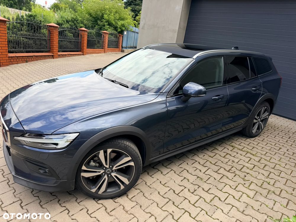 Volvo V60 Cross Country B5 B AWD Plus - 12