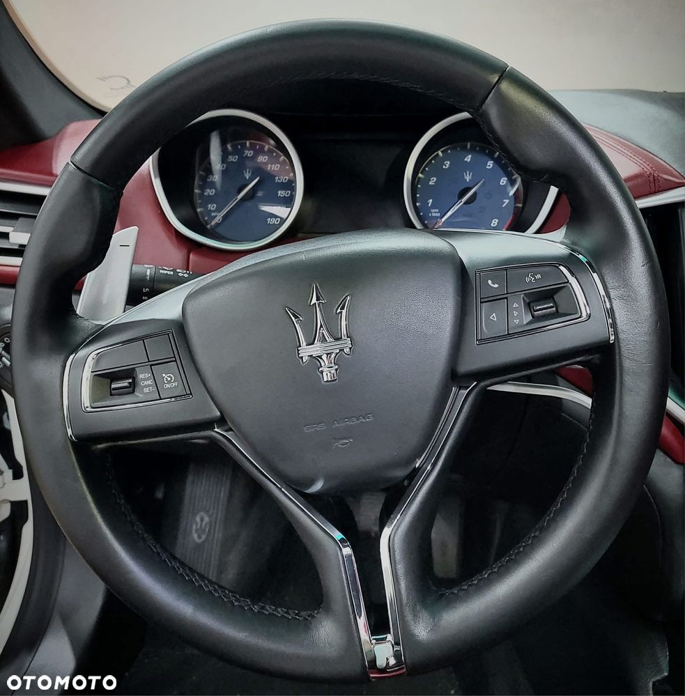 Maserati Ghibli S - 9