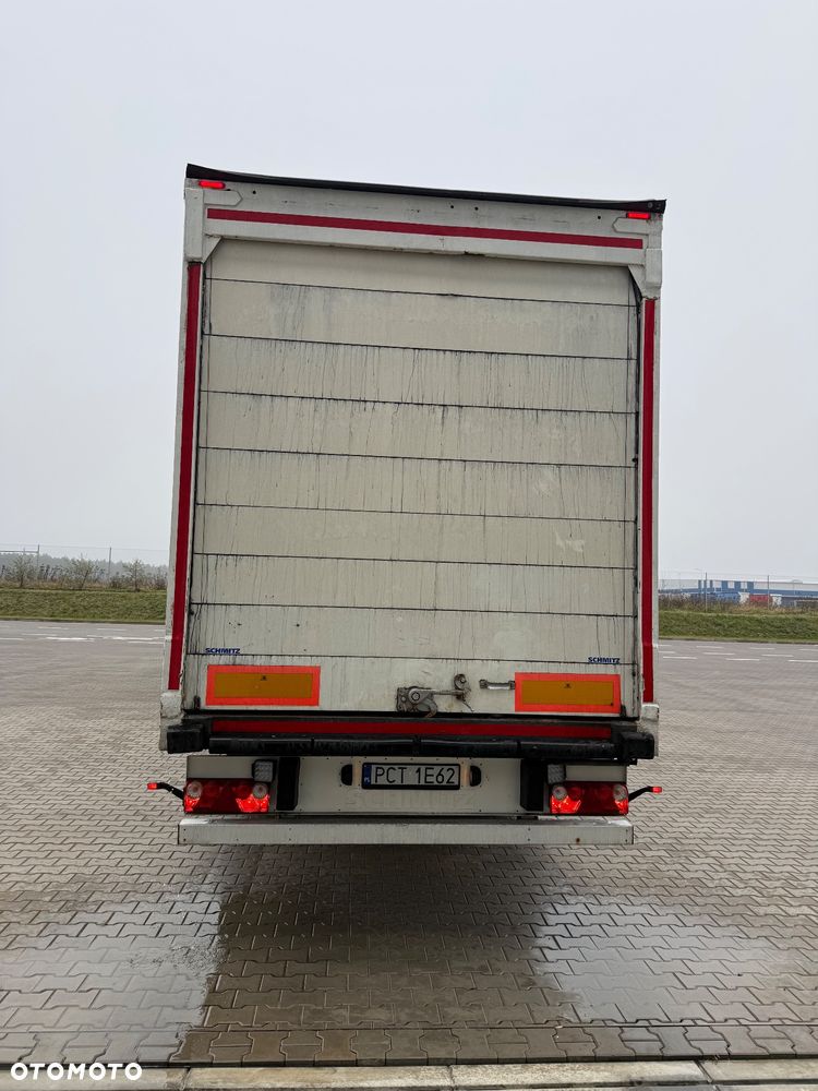 Schmitz Cargobull SKO 24 - 4