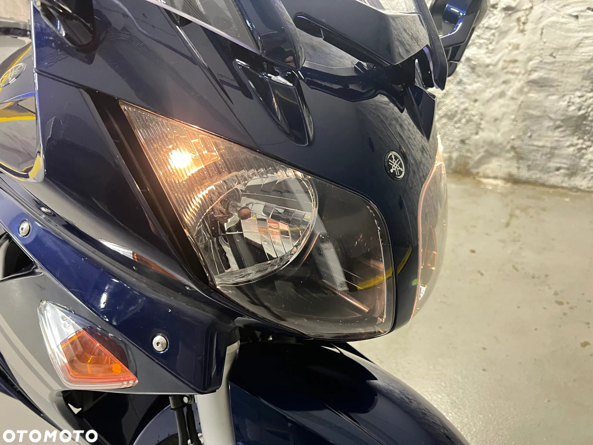 Yamaha FJR - 28