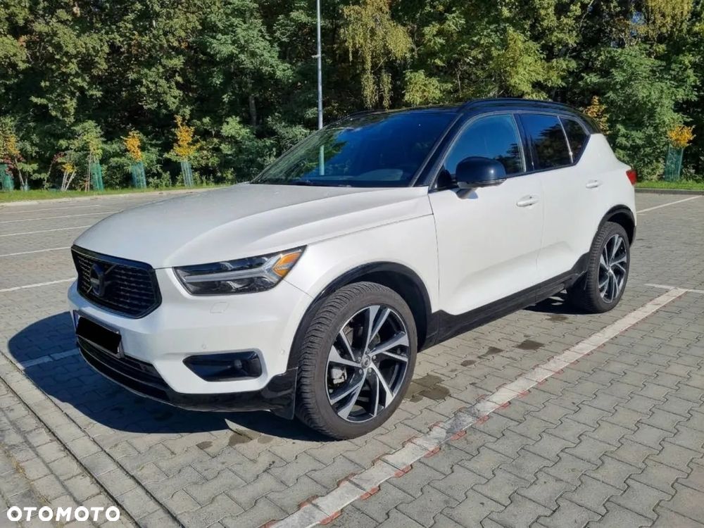 Volvo XC 40 T5 AWD R-Design - 1