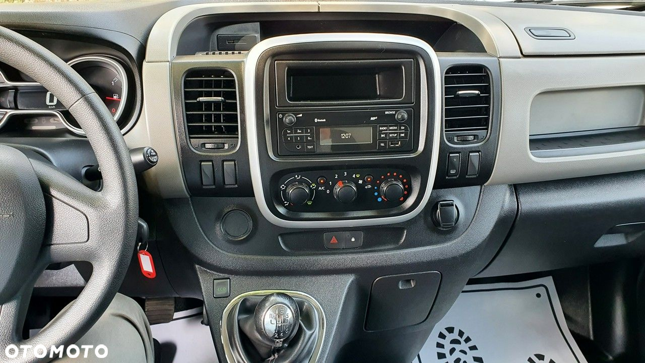Renault Trafic - 28