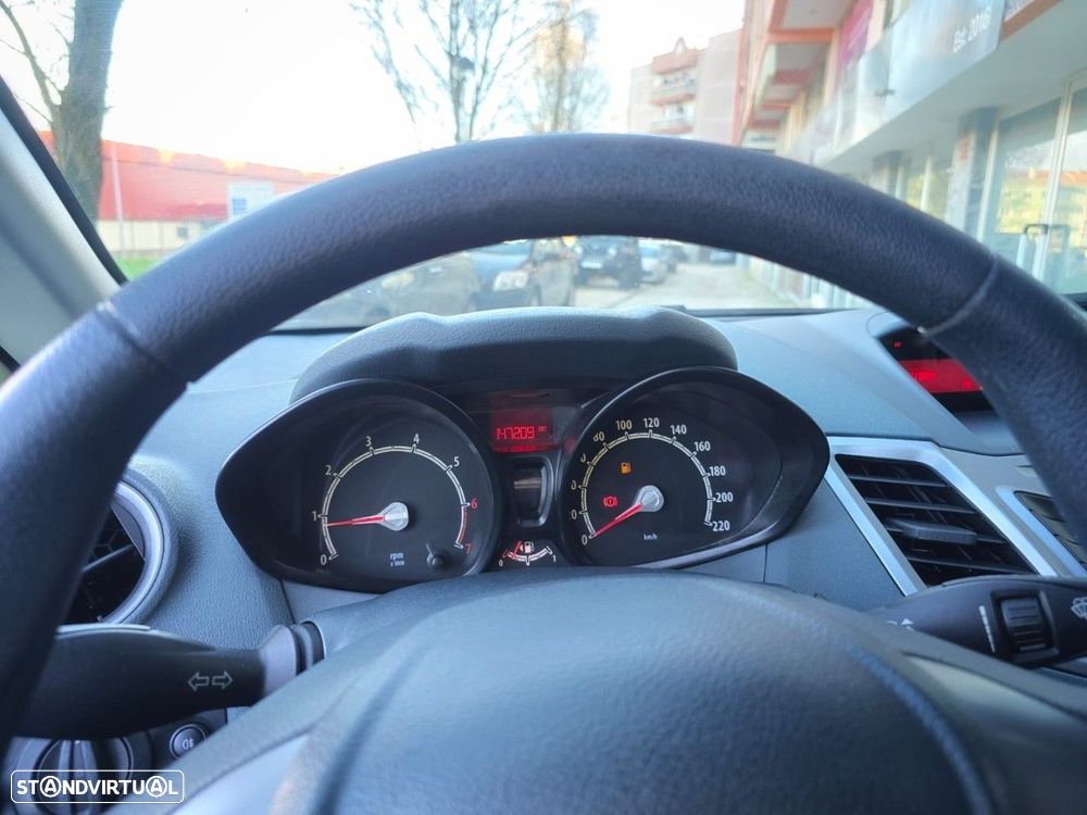 Ford Fiesta 1.25 Trend - 15