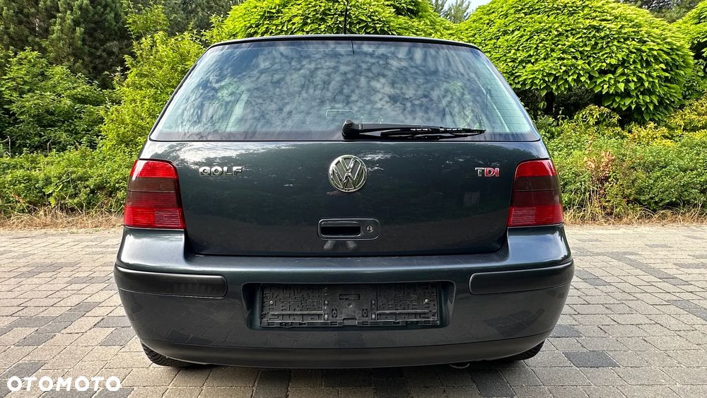 Volkswagen Golf - 16