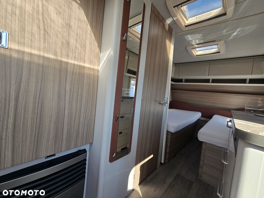 Burstner 490 AVERSO HARMONY tapczny salonka hobby przyczepa kempingowa - 37