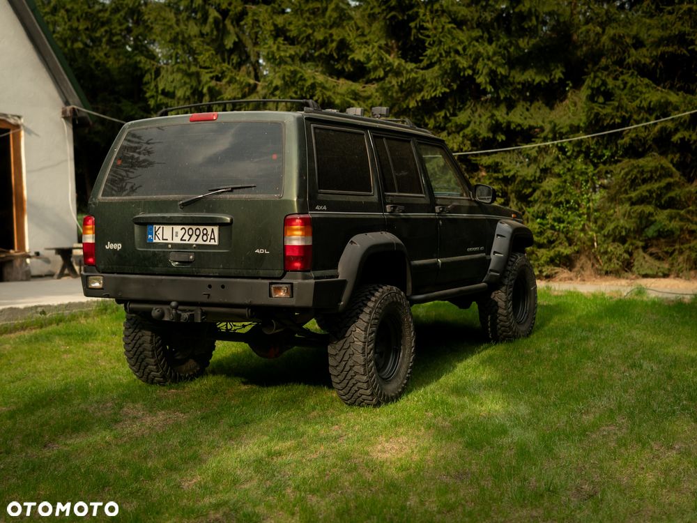Jeep Cherokee 4.0 Limited - 9