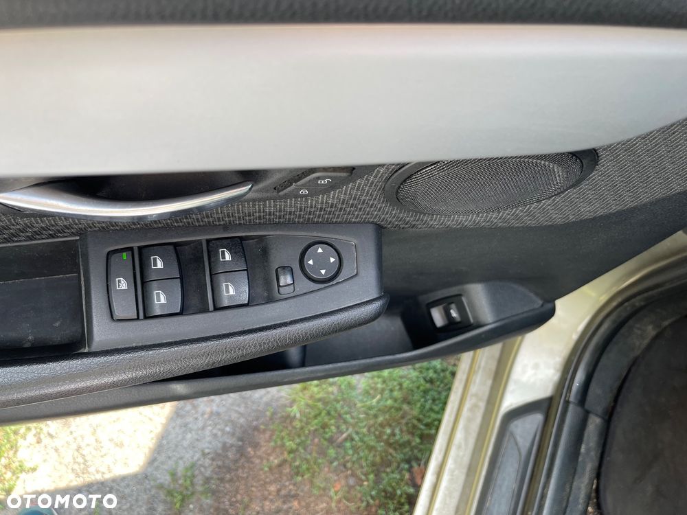 BMW Seria 2 218i Active Tourer - 13