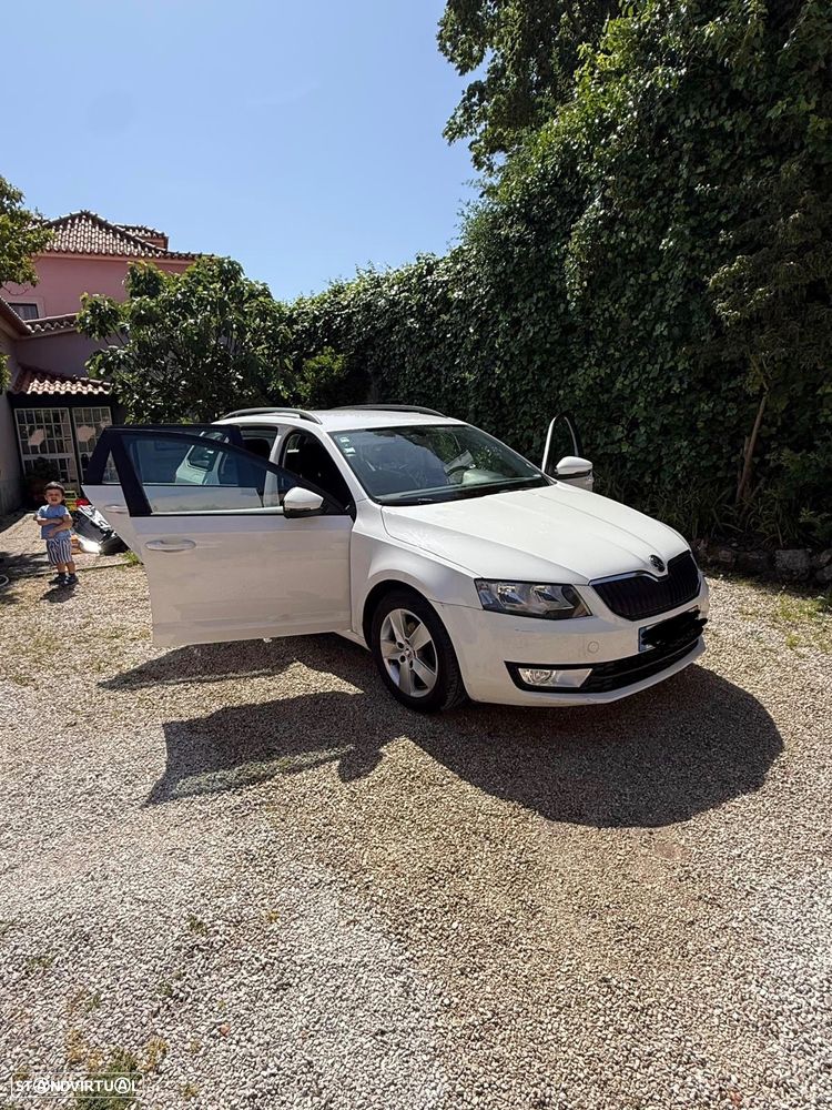 Skoda Octavia Break 1.6 TDi Ambition - 17