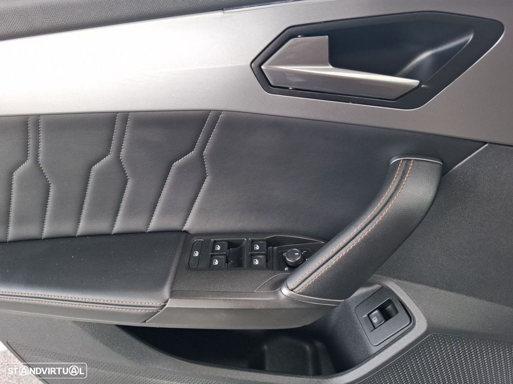 CUPRA Formentor 1.4 e-Hybrid DSG — fotografia 14