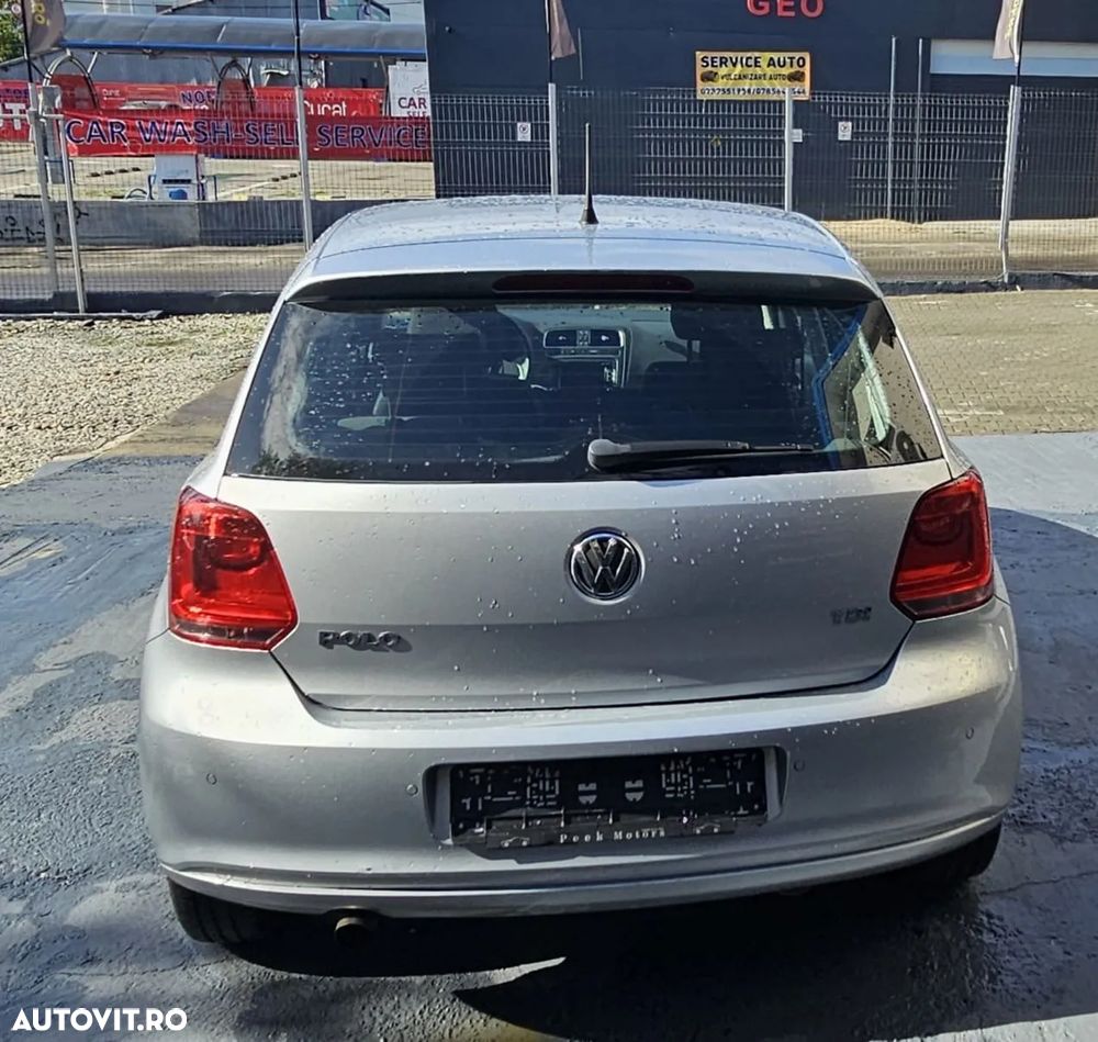 Volkswagen Polo 1.6 TDI Comfortline - 11